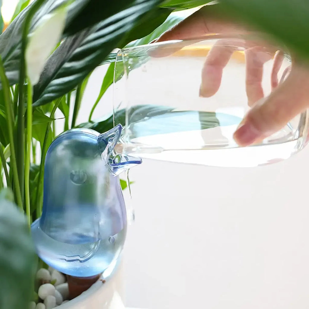 Automatic Flower Waterer, Self-Watering Water Balloon, Bird Shaped Hand Blown Plastic Plant Waterer for Home Garden